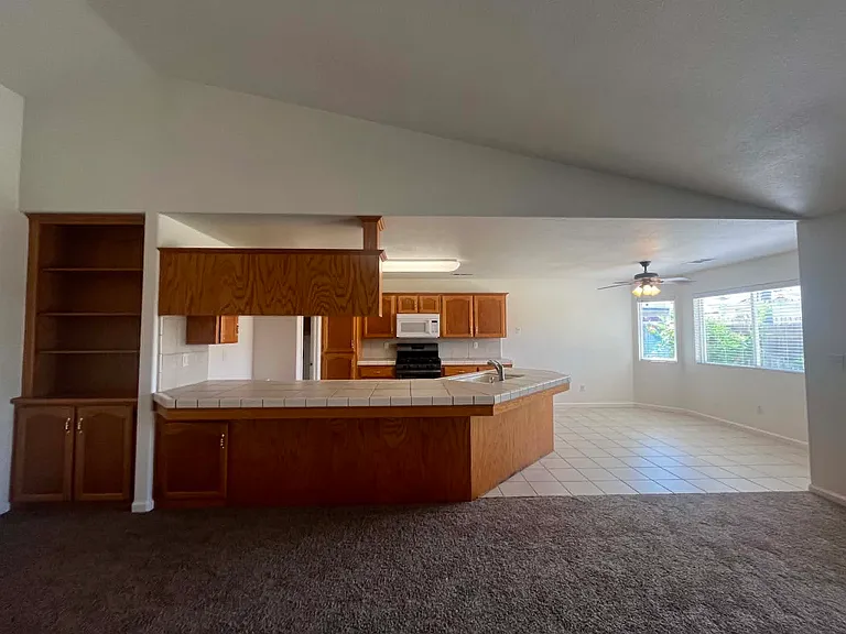 2120 Freedom St — Photo 4