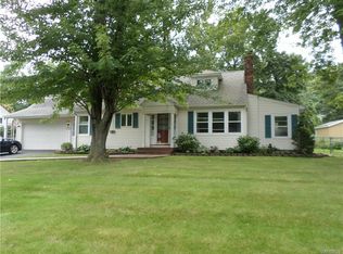 834 Orchard Dr, Lewiston, NY 14092