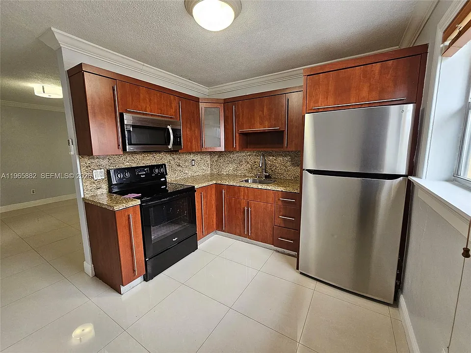47 NW 47th Ave #16