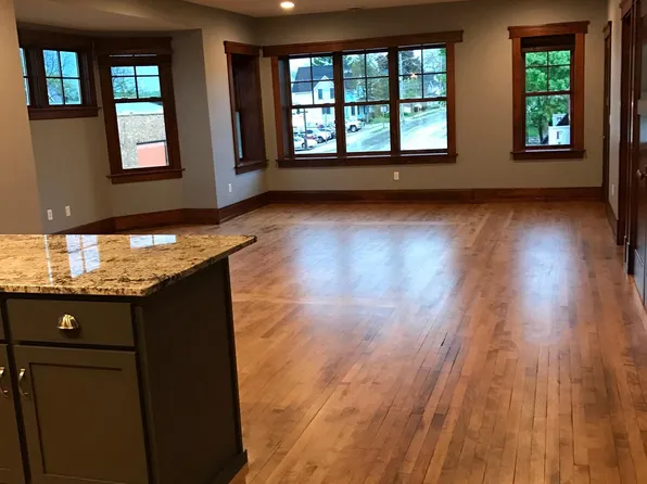 15 E Sumner St APT 4, Hartford, WI 53027