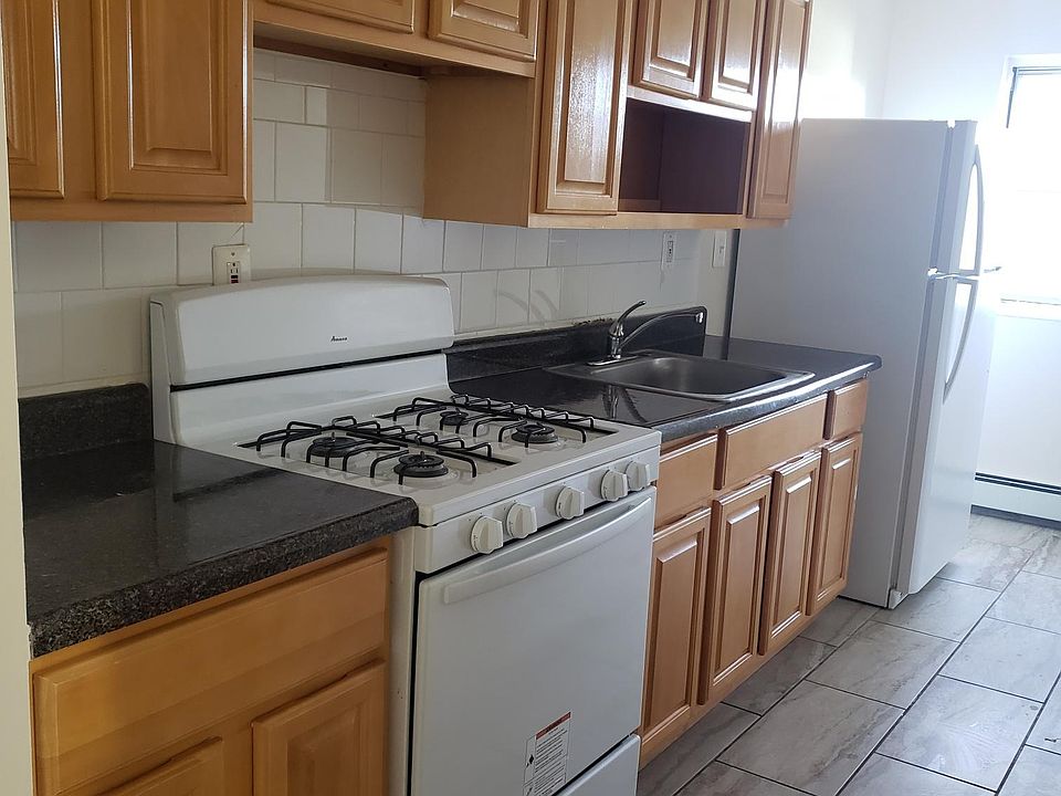 1st image of 93 William St #1A