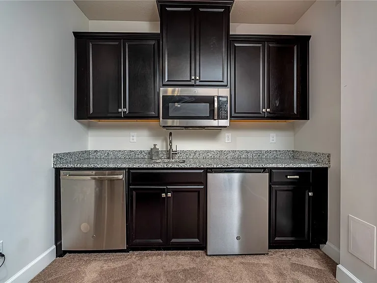 1702 Stevensan Dr — Photo 15