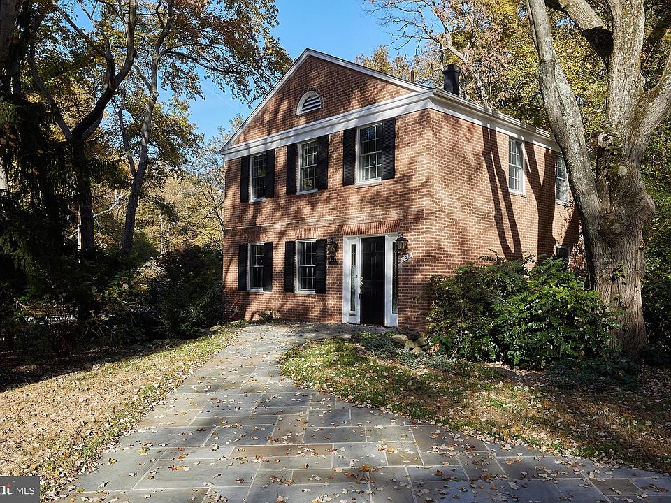 1st image of 827 Aster Blvd