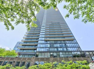 832 Bay St UNIT 1807, Toronto, ON M5S 1Z6