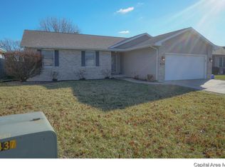 4104 Clearwater Ln, Springfield, IL 62703