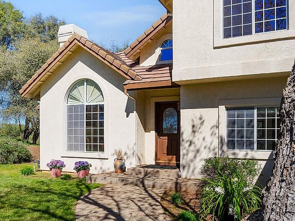 2nd image of 5373 Prairie Loop