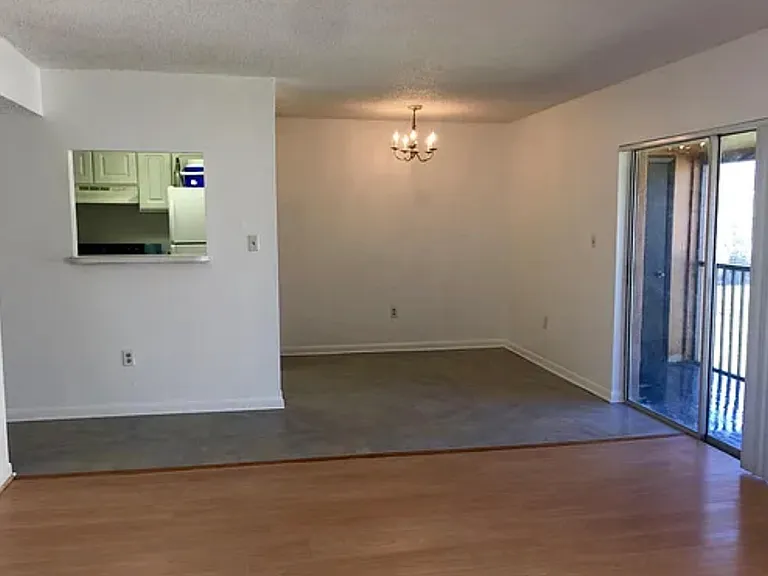 2561 N Alafaya Trl — Photo 19