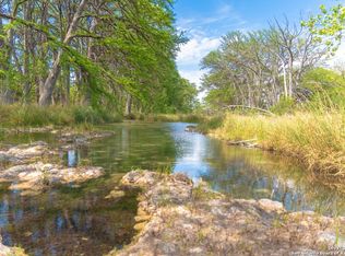 950 River Road, Utopia, TX 78884