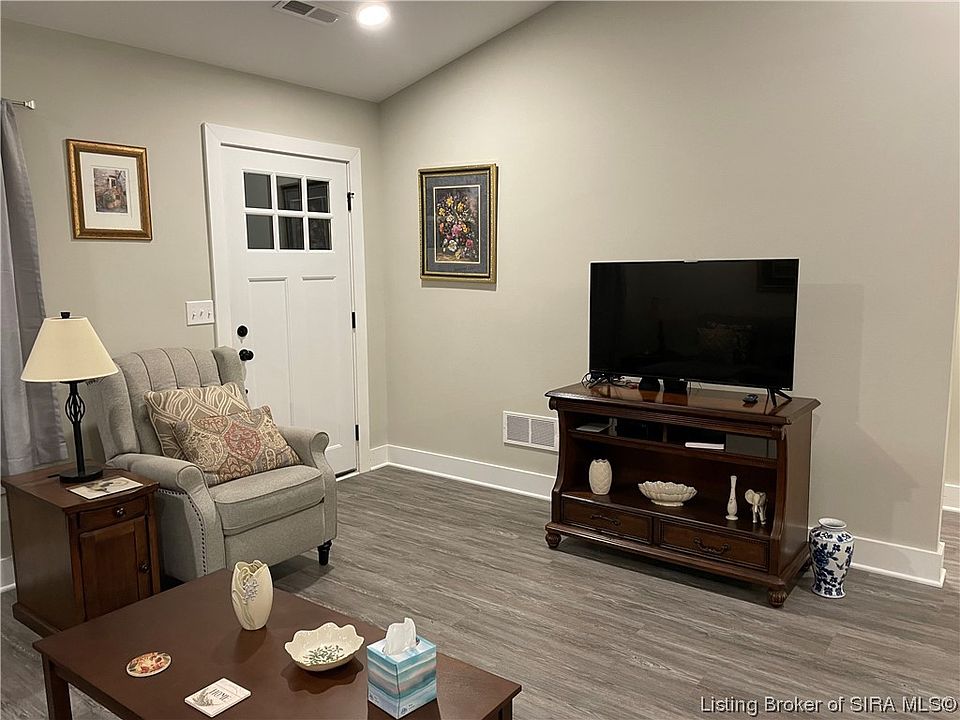 1949 Fisher Lane, Jeffersonville, IN 47130 Zillow