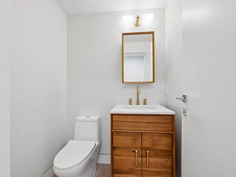 17 Heather Dr — Photo 8