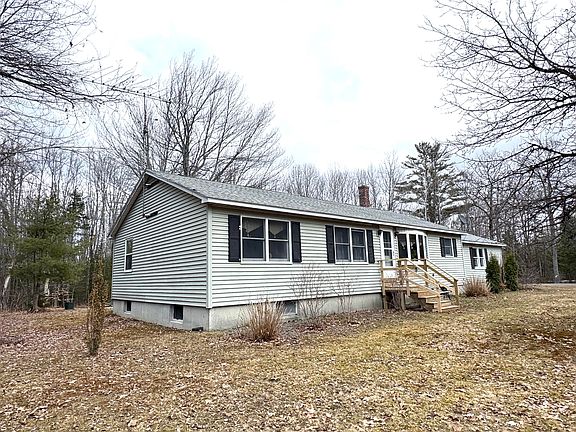 3rd image of 661 Mercer Road