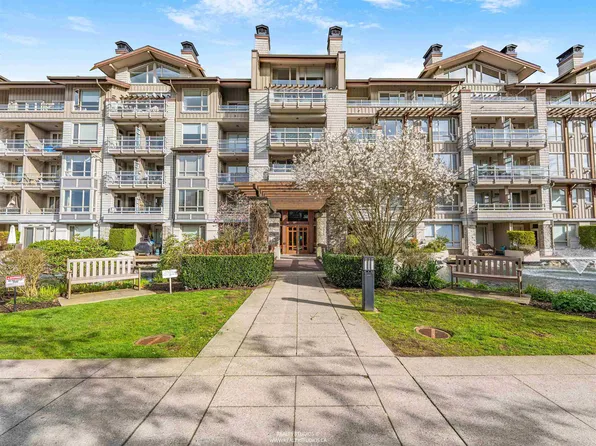 580 Raven Woods Dr #417, Burrard Inlet 3, BC V7G 2T3