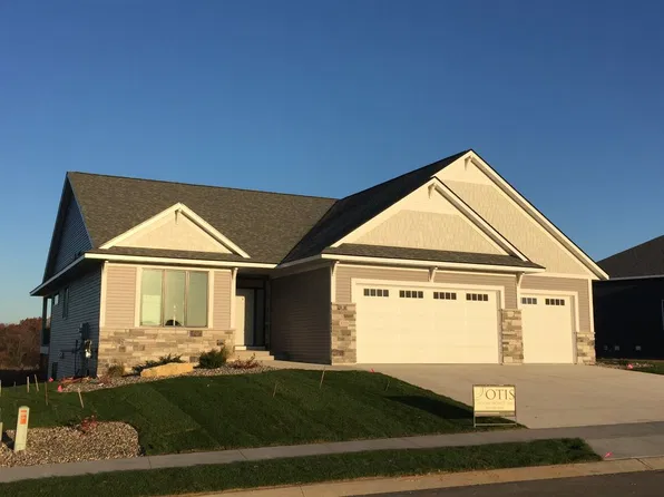 3223 Woodstone Dr SW, Rochester, MN 55902