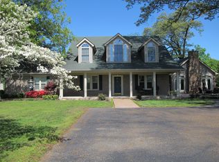 536 Parham Rd, Martin, TN 38237