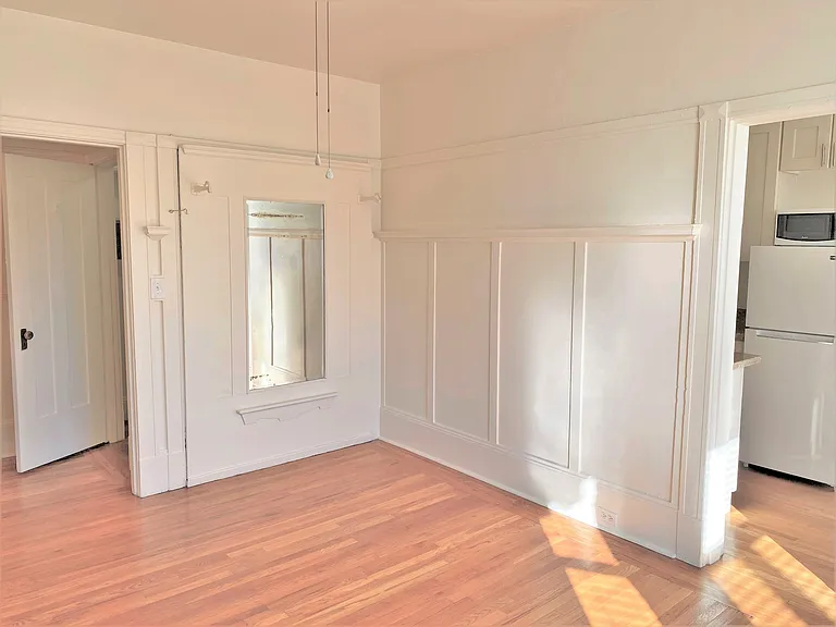 Sutter House Apartments — Photo 26
