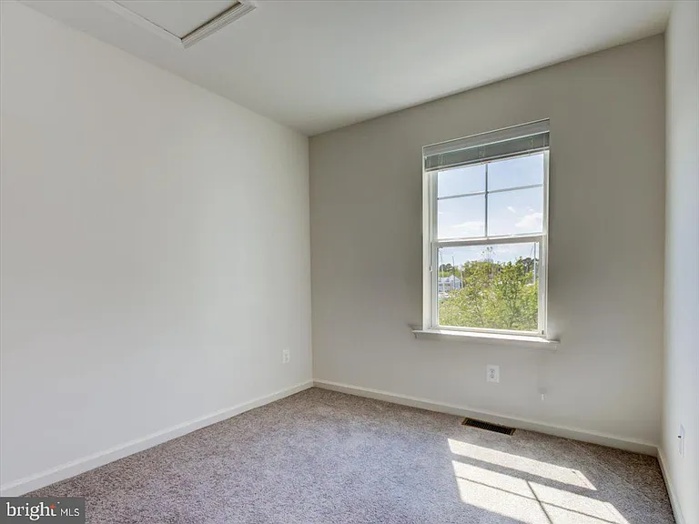 510 Marshy Cv — Photo 21