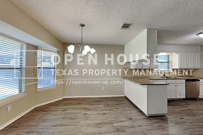 6625 Constitution Dr — Photo 7