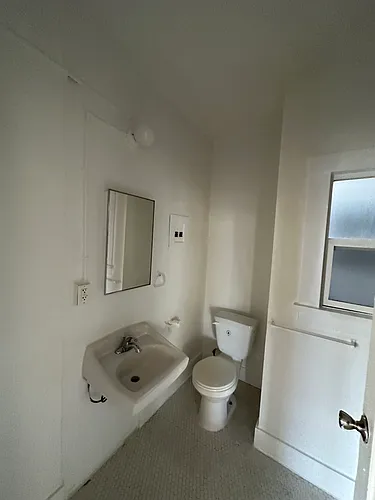 504 S Rampart Blvd Photo 1