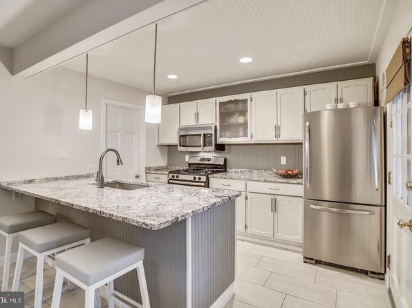 1612 Dryden Way