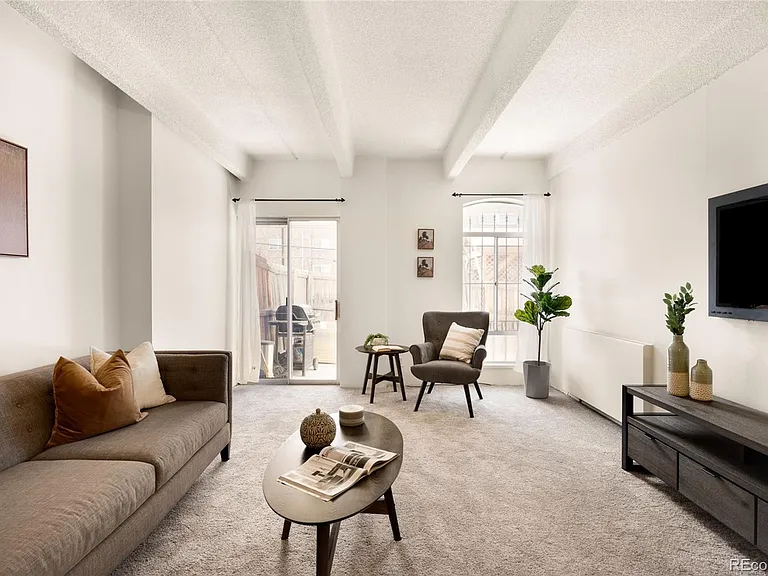 1365 Columbine St #103 — Photo 6