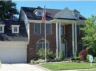41785 Echo Forest Dr, Canton, MI 48188