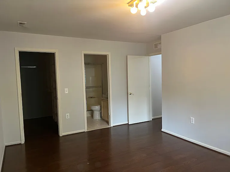 1127 S Lake Dr #208 — Photo 21