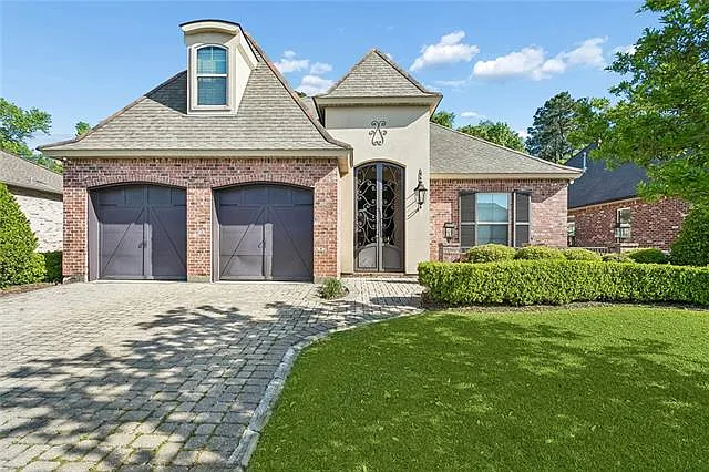 4 bed, 3.5 bath, 2936 sqft, $3,500 — Photo 1