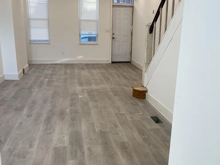 3133 Weikel St — Photo 4