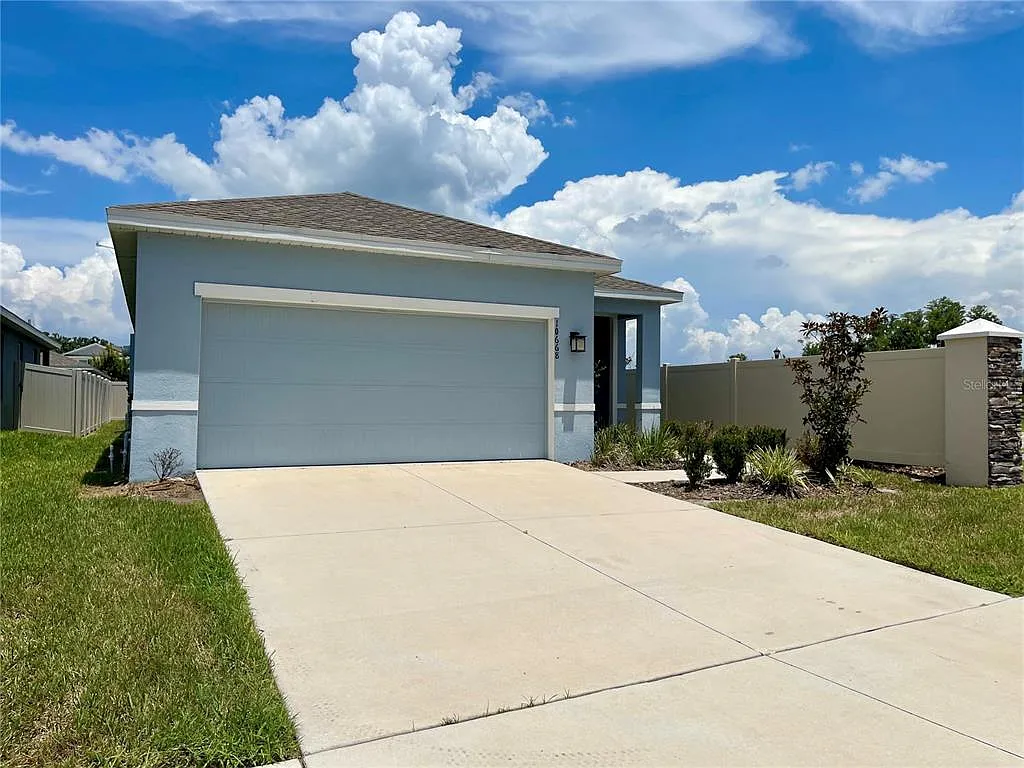 3 bed, 2.0 bath, 1500 sqft, $2,200 — Photo 3