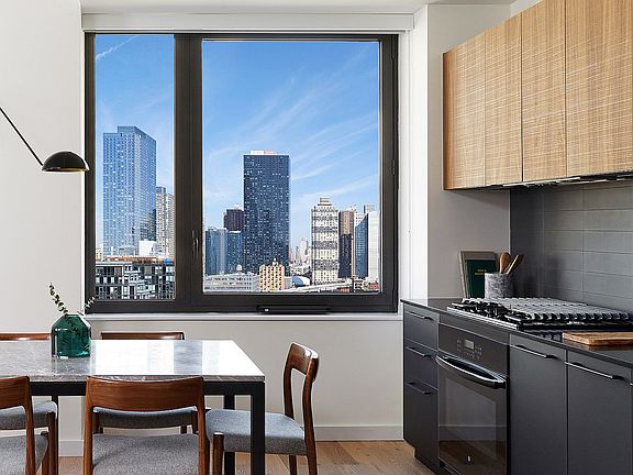 3rd image of 411 35th St #12D