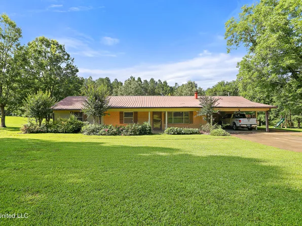 490 Davis Crossing Rd, Canton, MS 39046