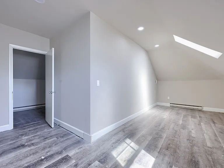 75 E Main St #8 — Photo 8