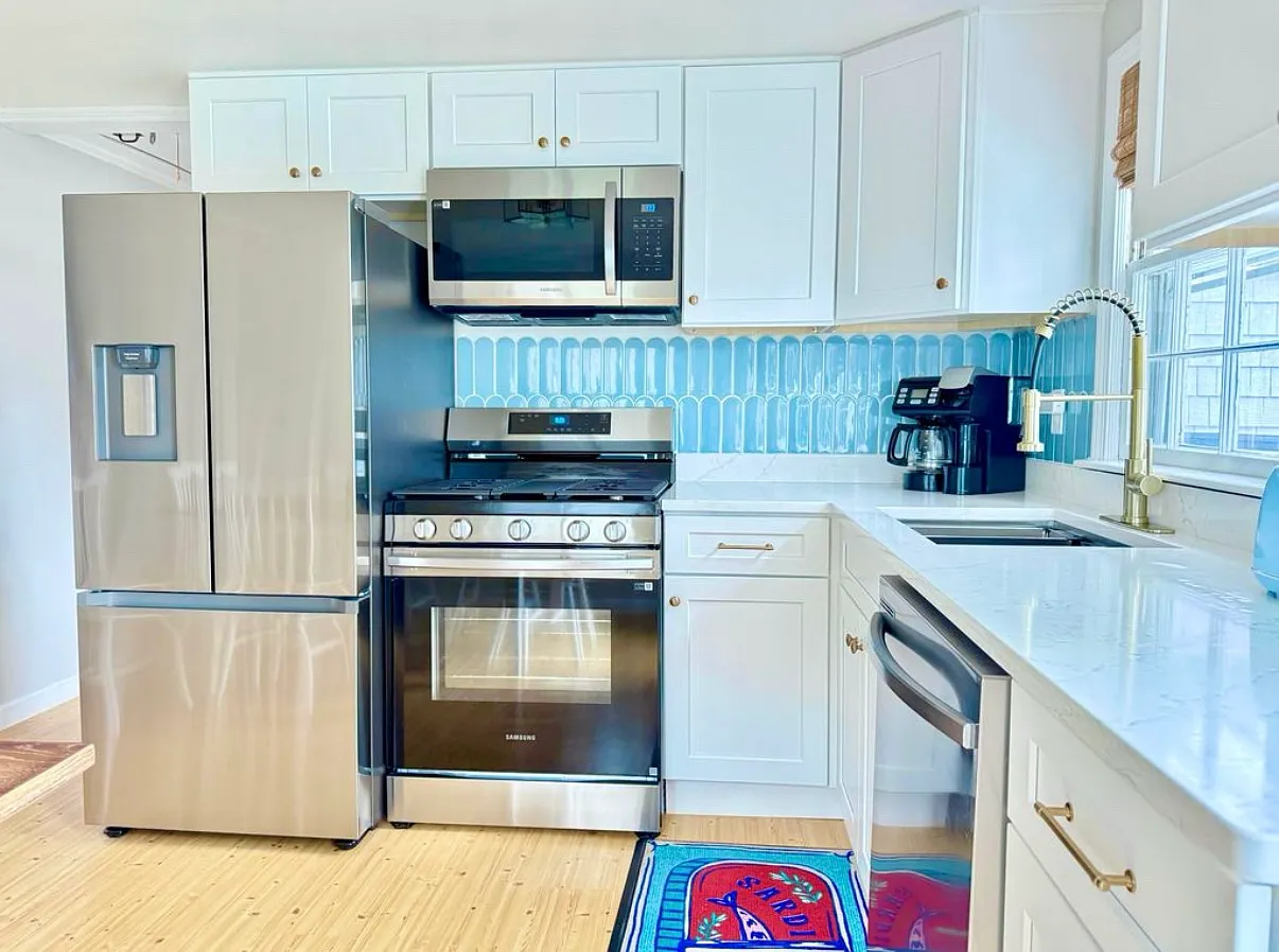 2 bed, 720 sqft, $2,250 — Photo 4