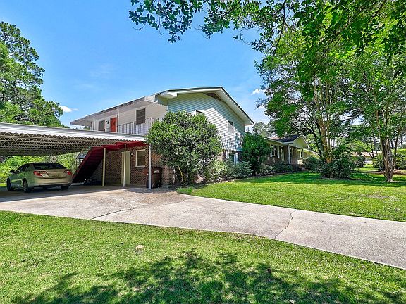 4th image of 202 Christopher Dr