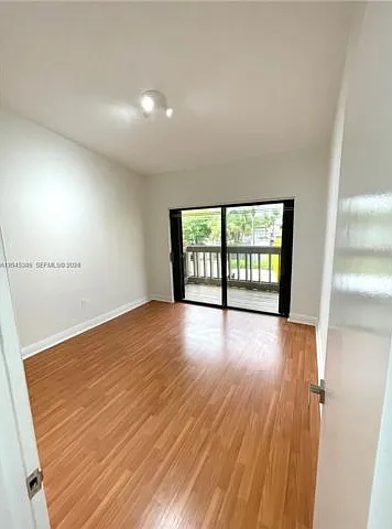 3756 NE 166th St — Photo 18