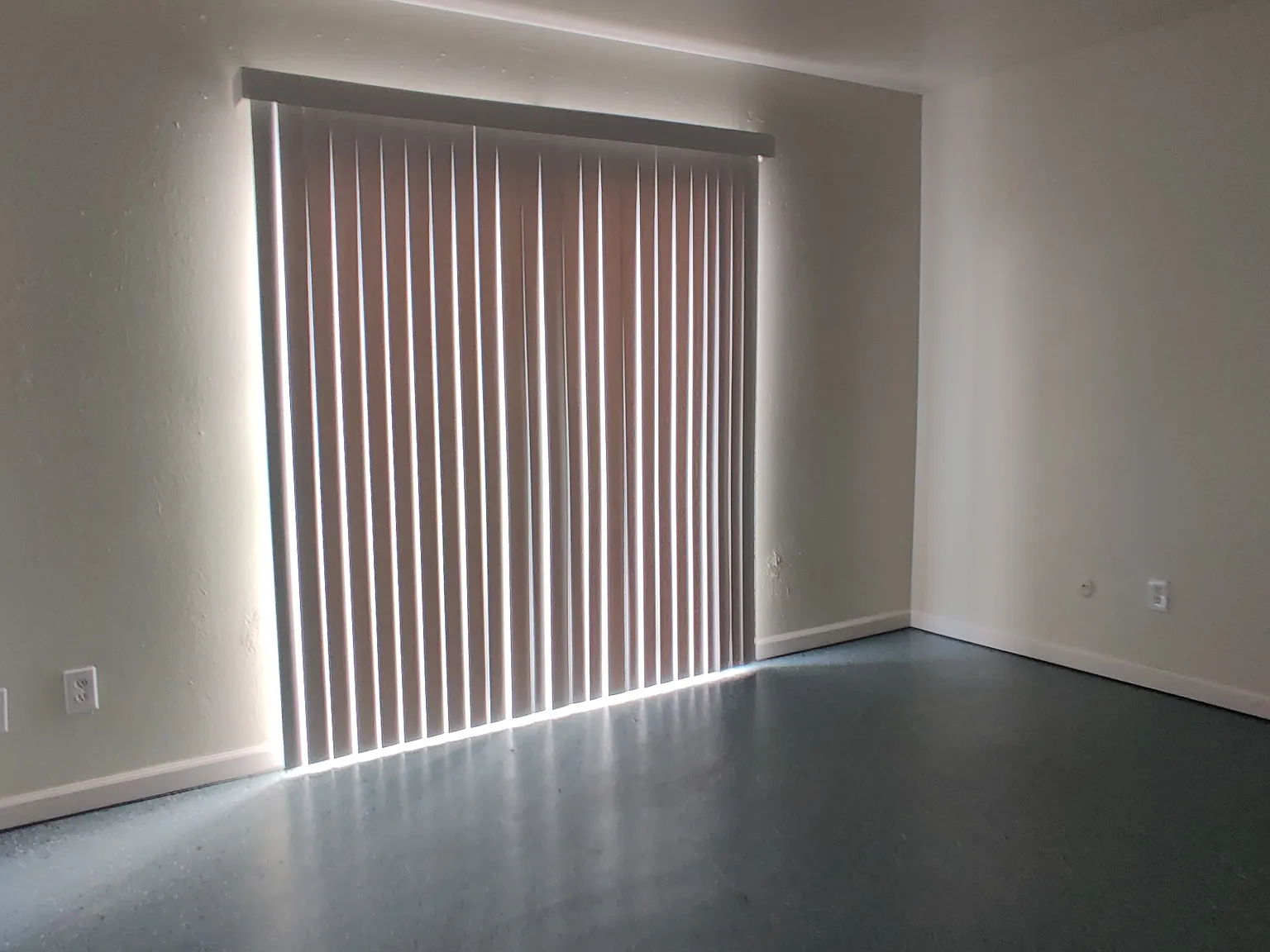 1 bed, 600 sqft, $1,050 — Photo 2
