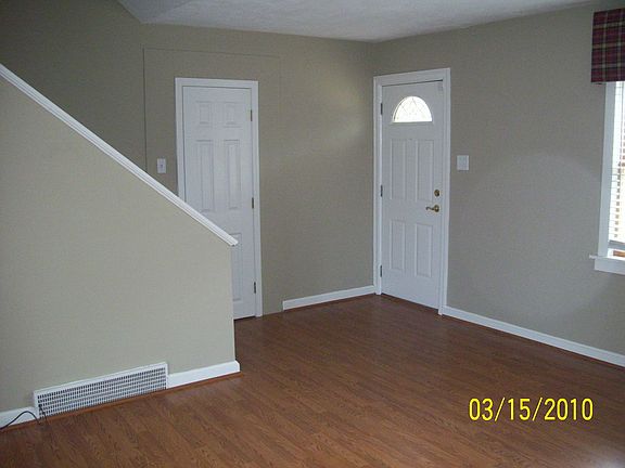 2nd image of 1122 N Harrison Ave