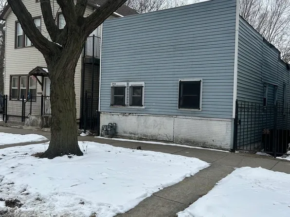 8752 S Exchange Ave, Chicago, IL 60617