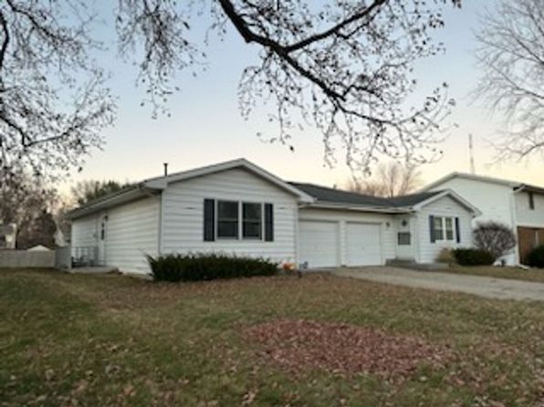819 Deerfield Rd