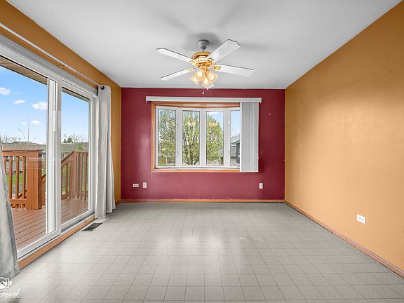 4th image of 6907 Manchester Dr