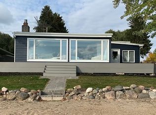 32860 Nueman Trl, Lindstrom, MN 55045