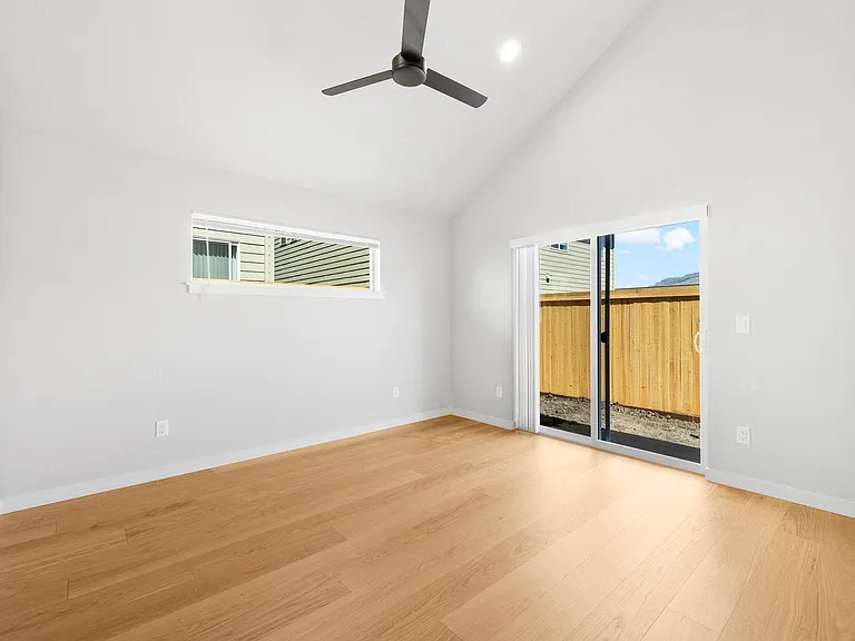 223 Talent Ave #A — Photo 20