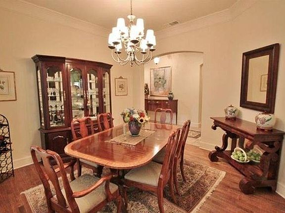 5th image of 1820 Hackett Creek Dr