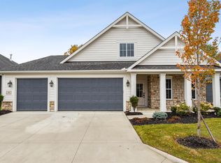34 Prairie Ln, Powell, OH