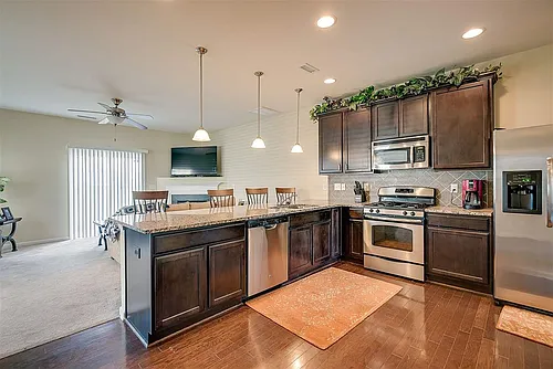 1304 Cozart St Photo 1
