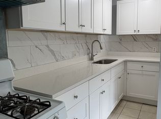 52 Phillips St, Watertown, MA 02472
