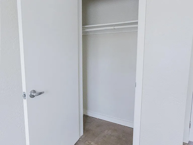 320 W Highland Ave #4 — Photo 15