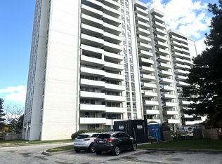 20 Forest Manor Rd #706, Toronto, ON M2J 1M2