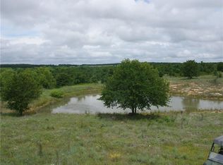 811 W Pleasant Valley Rd, Bellevue, TX 76228