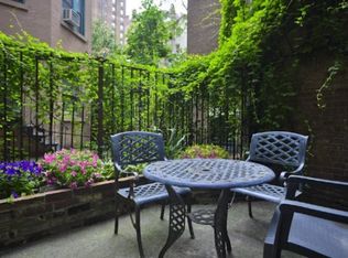 318 W 75th St #B1, New York, NY 10023